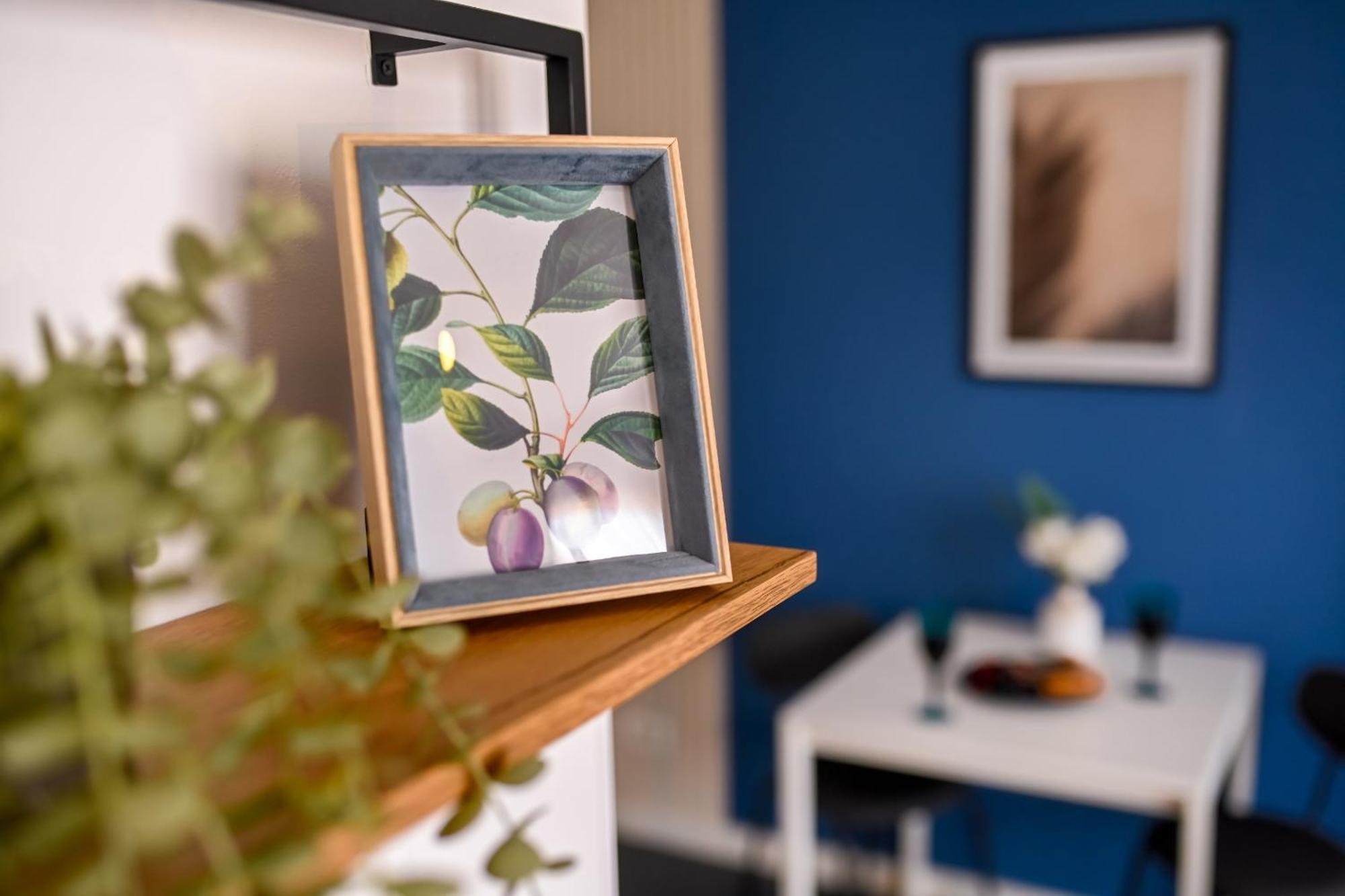 Urban Elegance - Stylish Central Accommodation Bucharest Bilik gambar