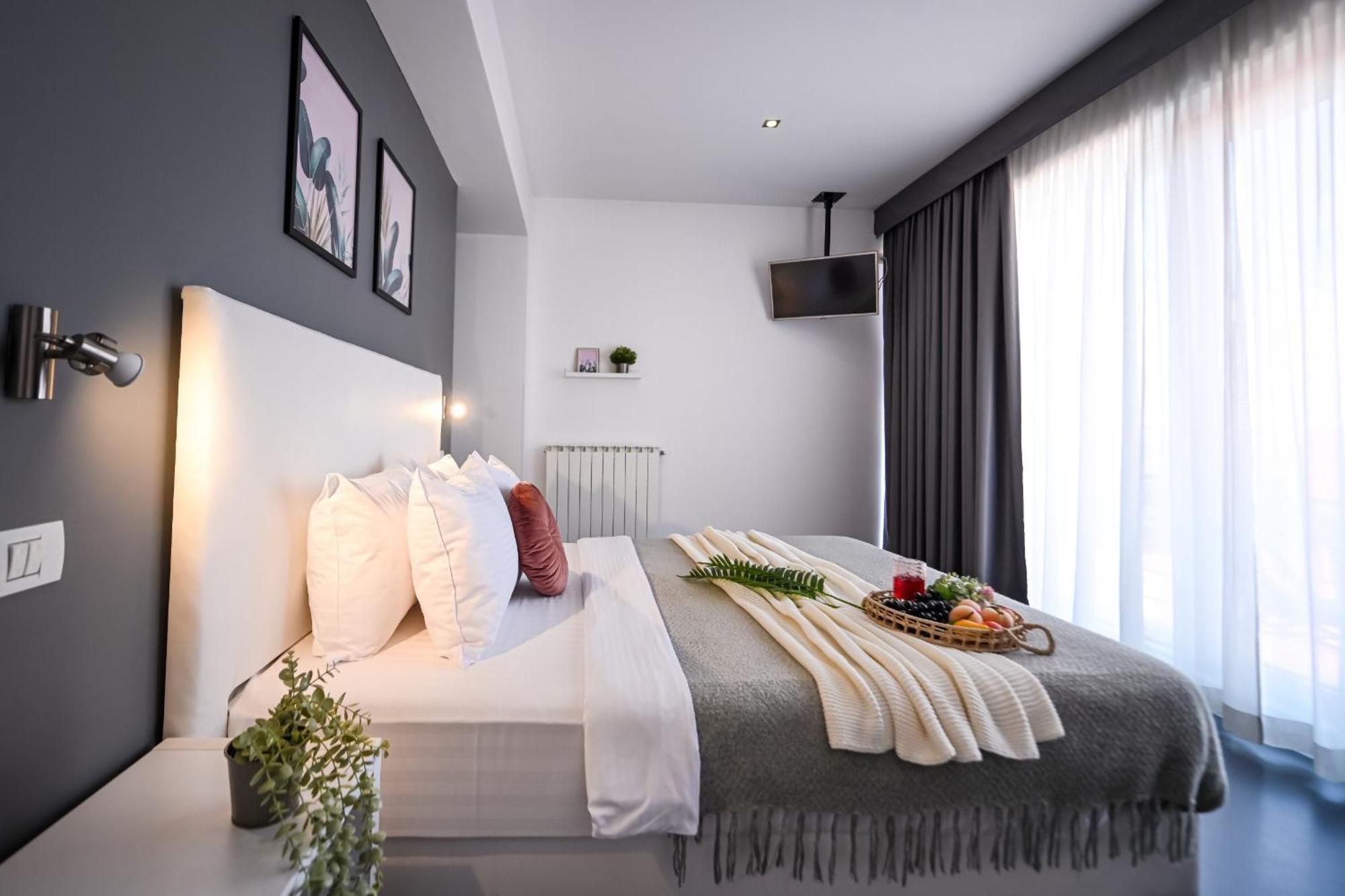 Urban Elegance - Stylish Central Accommodation Bucharest Bilik gambar