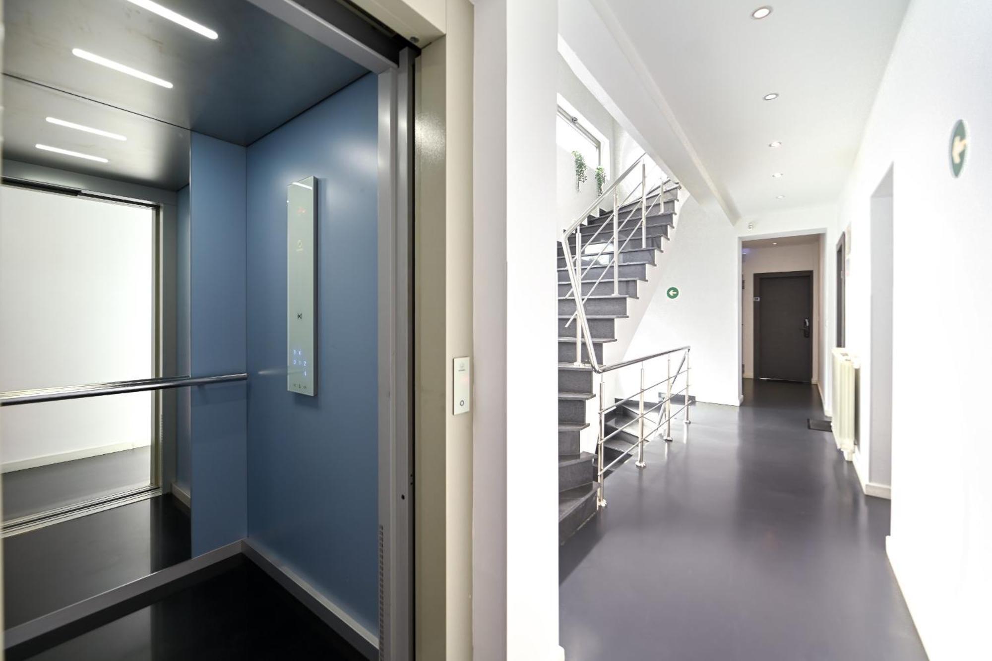 Urban Elegance - Stylish Central Accommodation Bucharest Luaran gambar